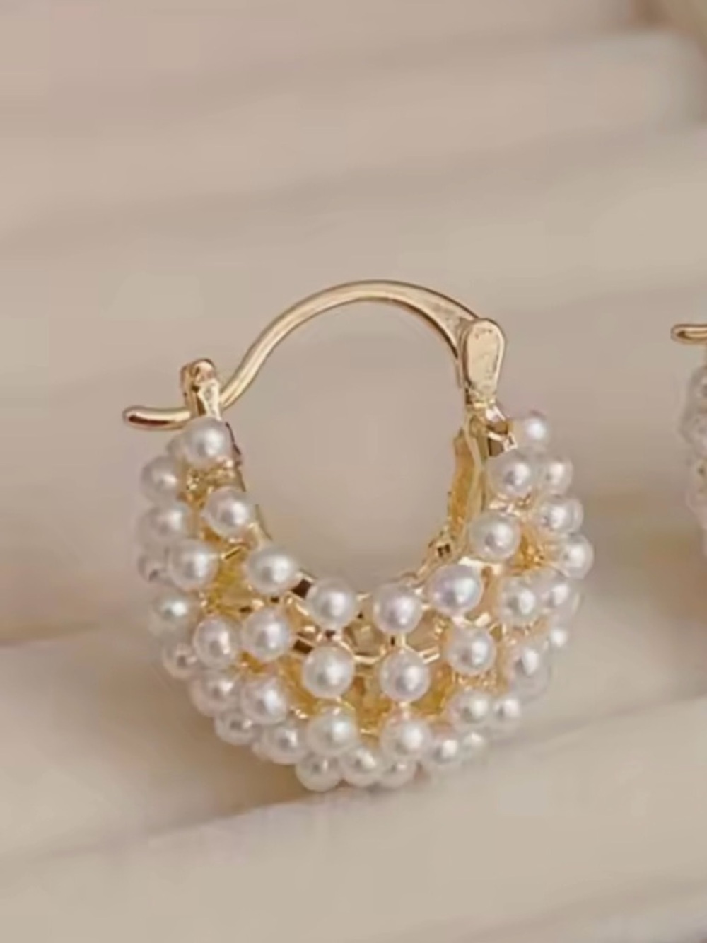 NEW Elegant Gold and Pearl Hoop Earrings